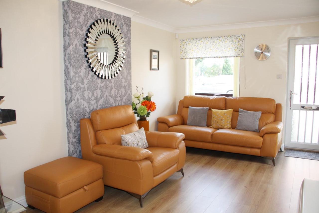 Centre Town House With Riverside Views And Free Parking 1bak Casa de férias York